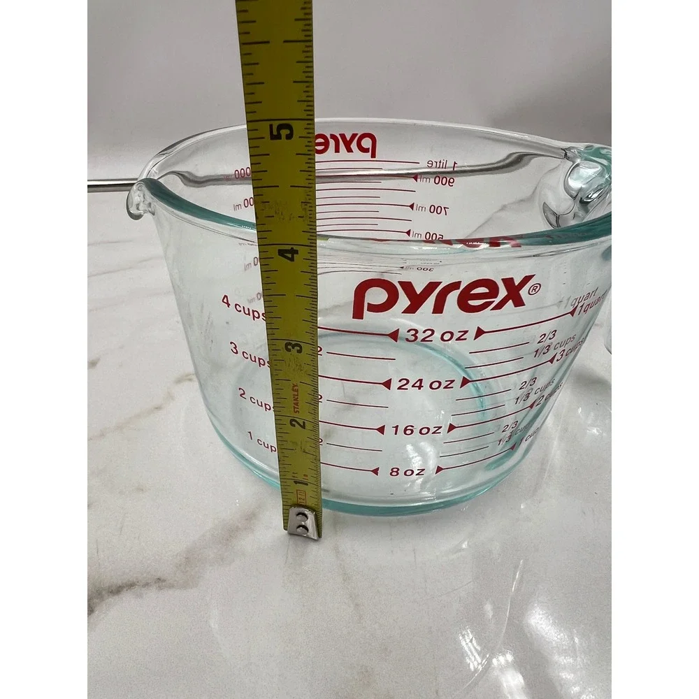 Pyrex 4 Cup Glass Measuring Cup 32 oz 1 Liter Red Lettering Made in USA